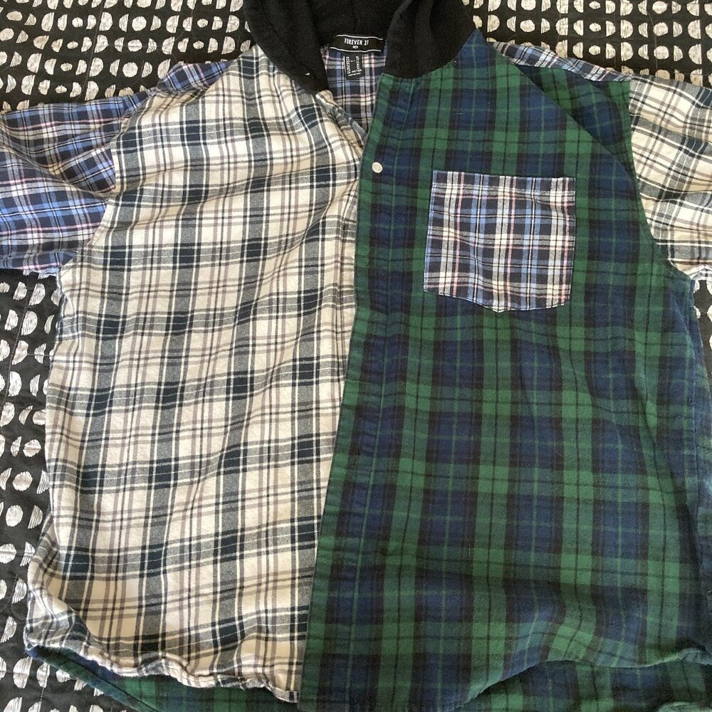 90's grunge era look - flannel hoodie